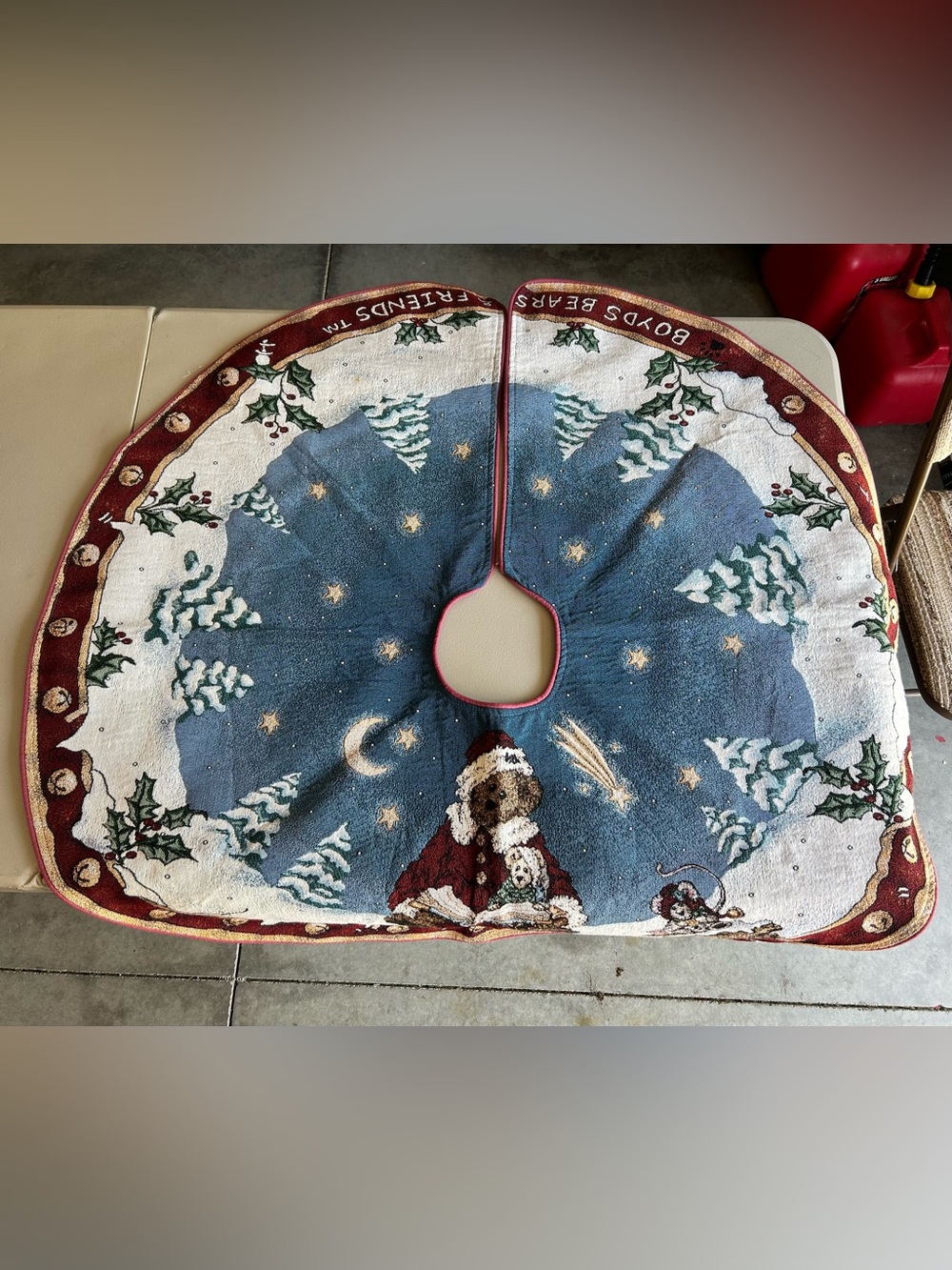Boyd’s Bears Christmas Tree skirt